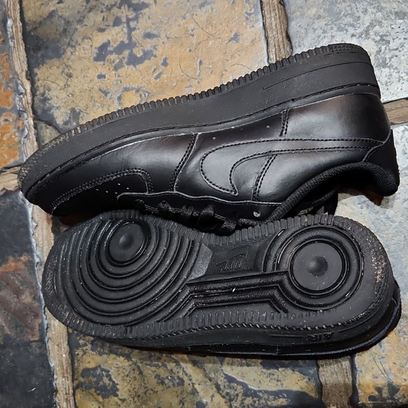 Nike AF 1. Size 7 Youth - Picture 6 of 11